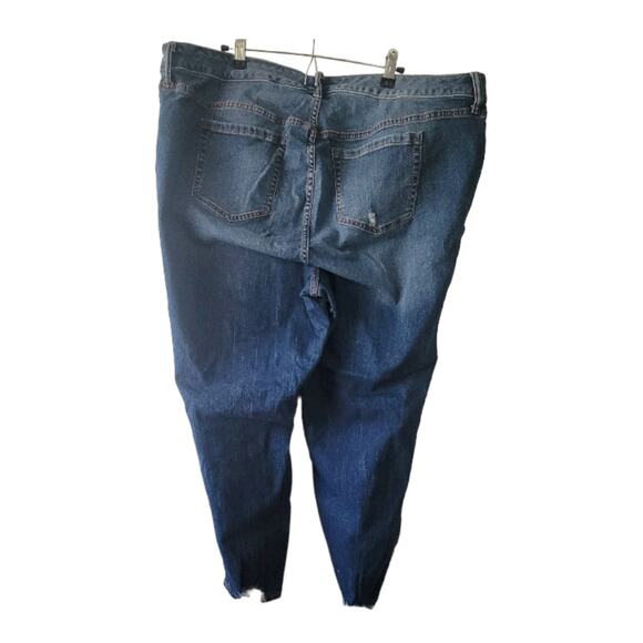 Size 22R Torrid distressed medium wash jeans with stretch, great condition - Picture 2 of 3